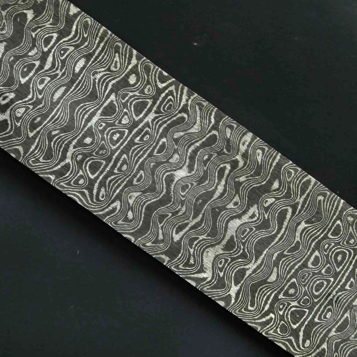 Low Layer Squiggly Pattern 80CRV2 Core