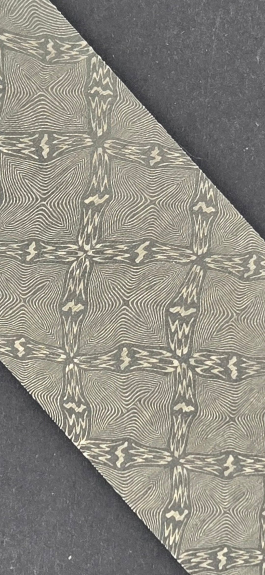 Plaid Damascus